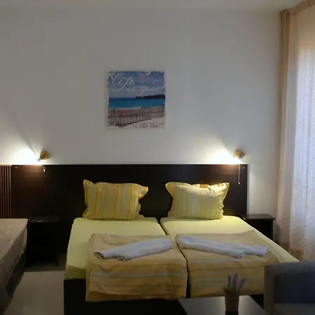 Paradise Hotel 3*